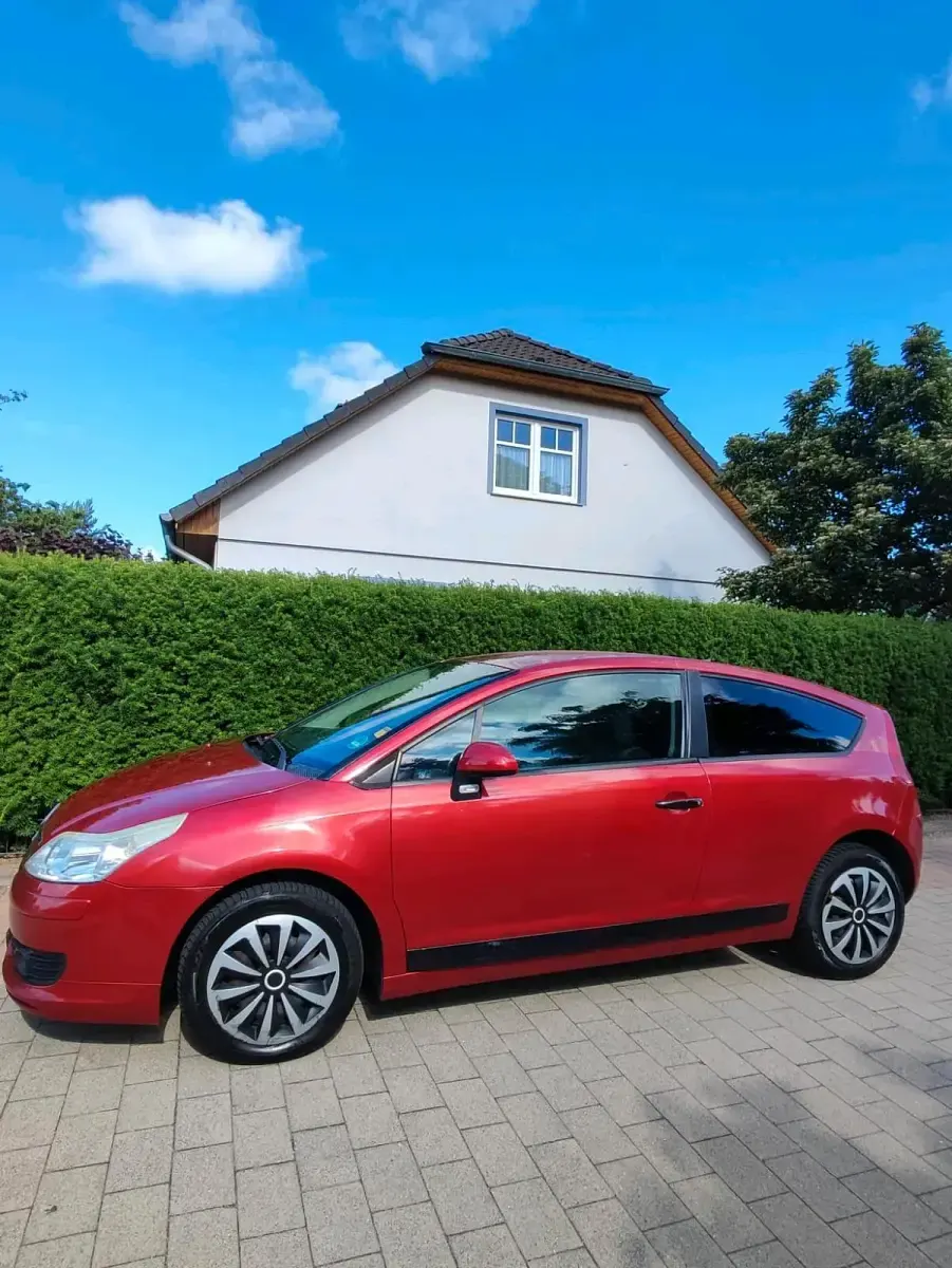 Gebraucht Citroën C4 88 PS (64 kW) 2005 Rot Limousine