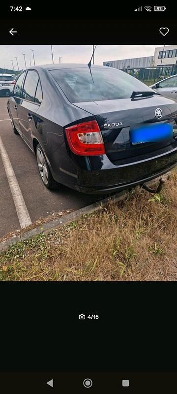 Gebraucht Skoda Rapid 105 PS (77 kW) 2013 Schwarz Kleinwagen