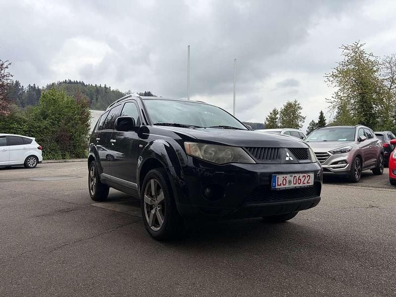 Gebraucht Mitsubishi Outlander Intense 156 PS (114 kW) 2010 Pantherschwarz (p) SUV