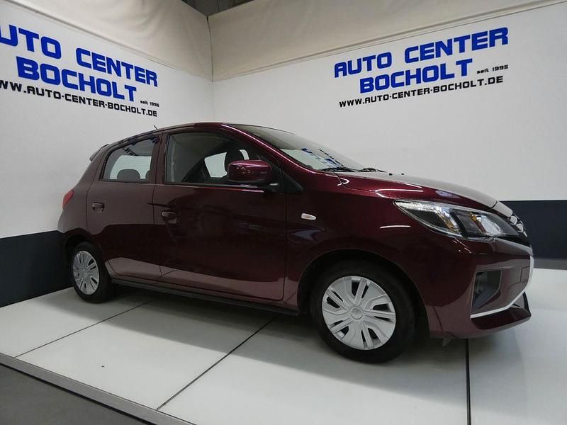 Gebraucht Mitsubishi Space Star Select 71 PS (52 kW) 2024 Rot Limousine