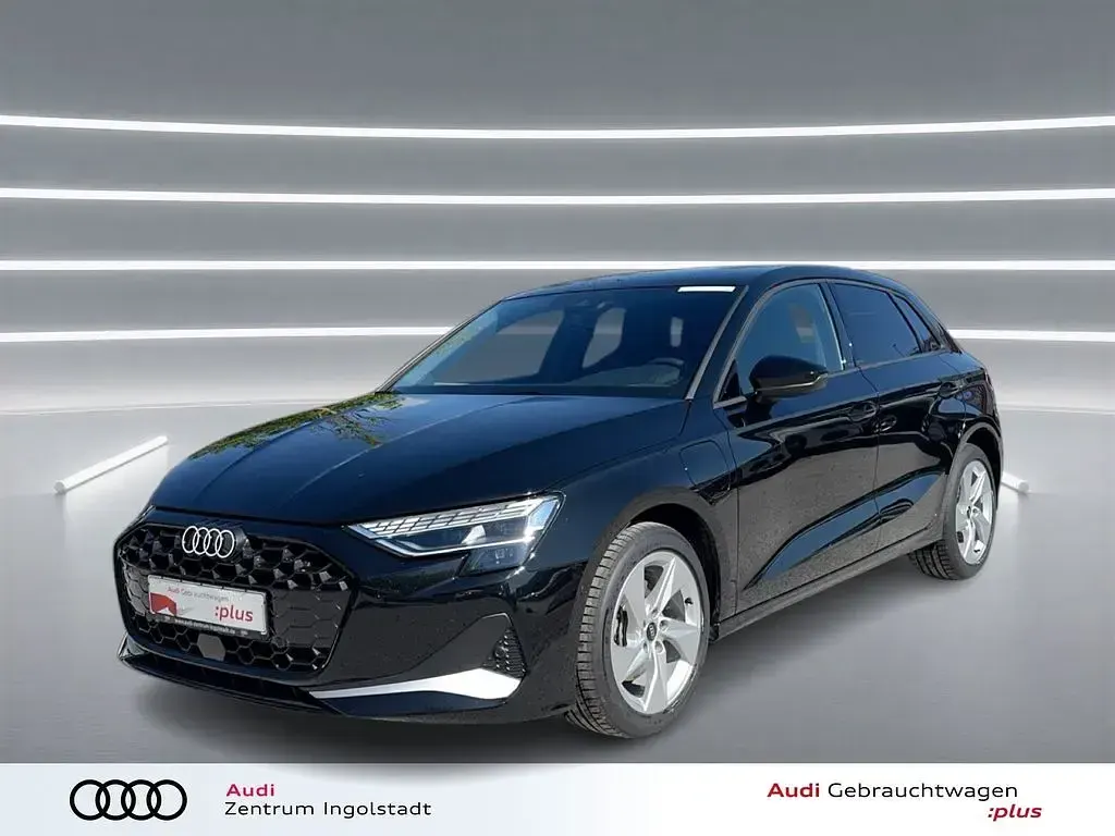 Gebraucht Audi A3 Advanced 204 PS (150 kW) 2025 Mythosschwarz metallic Limousine