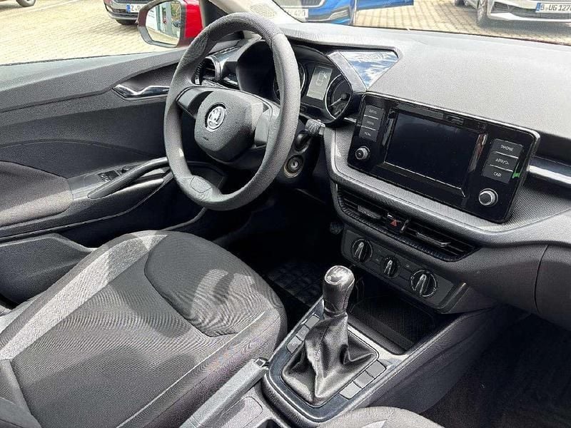 Gebraucht Skoda Fabia Active 80 PS (58 kW) 2022 Velvetrot metallic Limousine