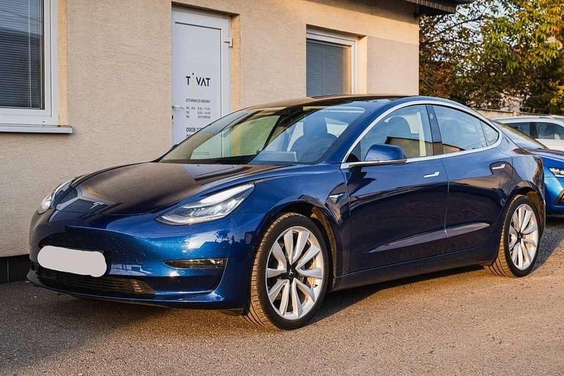 Used Tesla Model 3 350 kW (476 HP) 2019 Blue Sedan