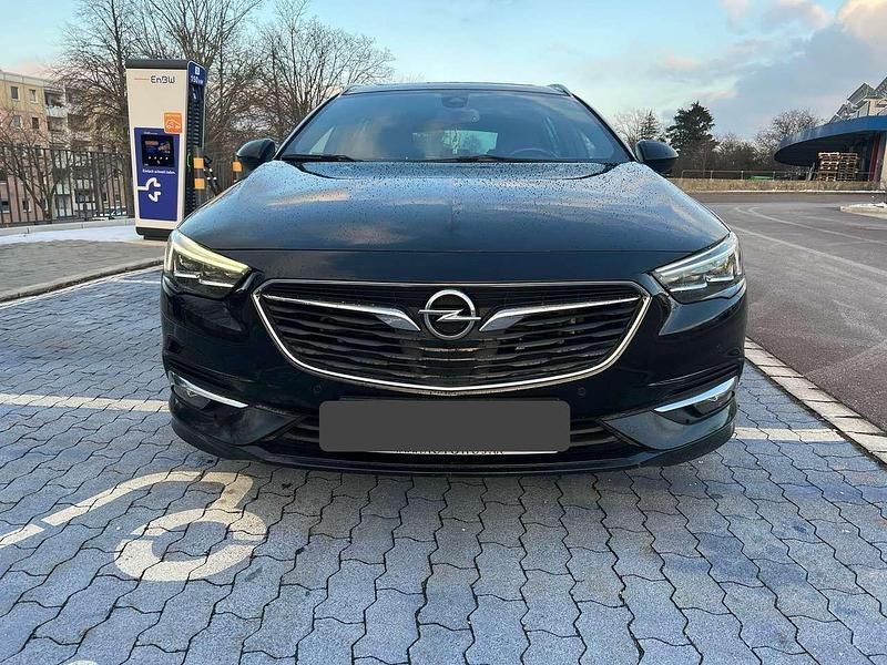 Schwarz Gebraucht 2017 Opel Insignia Kombi | 12.550 € (Teuer) - Bild 1/4
