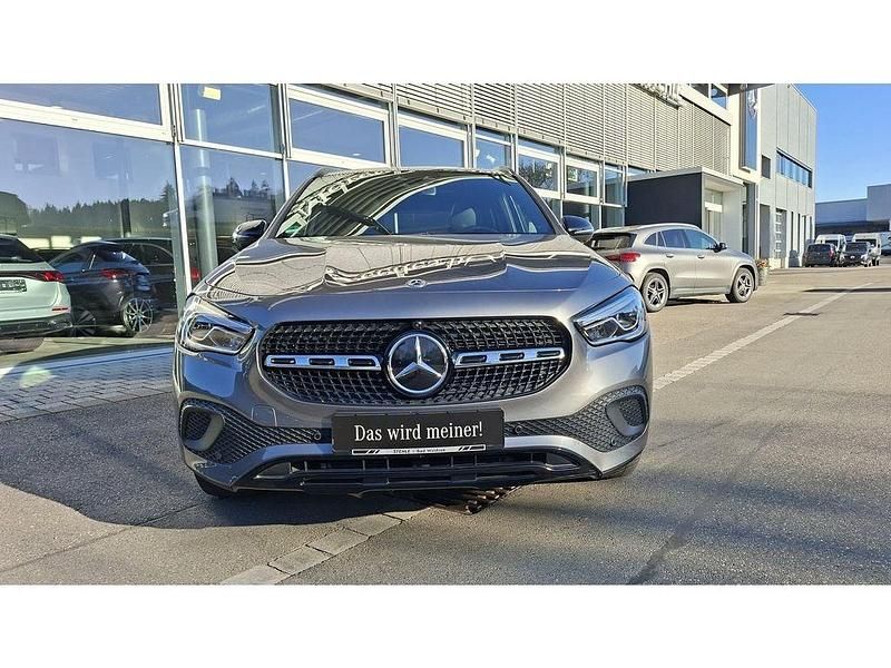 Gebraucht Mercedes GLA250 Progressive 224 PS (164 kW) 2021 Grau SUV