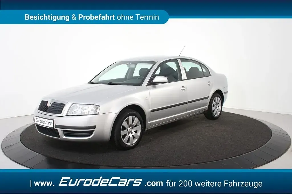 Gebraucht Skoda Superb 131 PS (96 kW) 2003 Silber Limousine