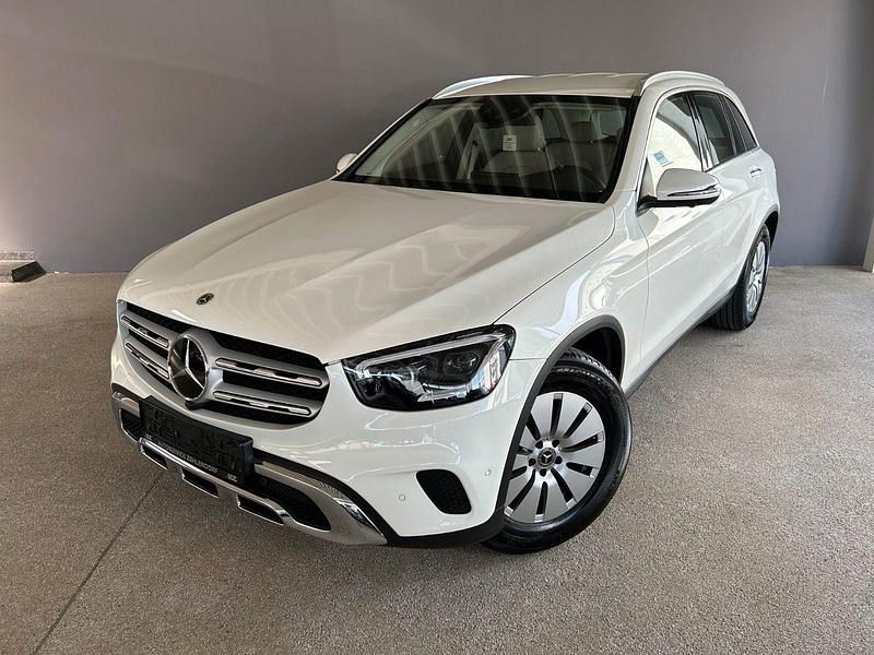 Weiß Gebraucht 2020 Mercedes GLC220 SUV | 35.299 € (Guter Preis) - Bild 1/3