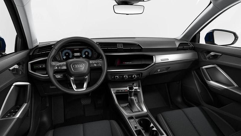 Gebraucht Audi Q3 Design 190 PS (139 kW) 2019 Kosmosblau metallic SUV