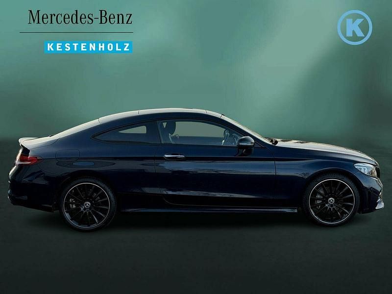 Gebraucht Mercedes C220 AMG 194 PS (142 kW) 2023 Cavansitblau Coupé