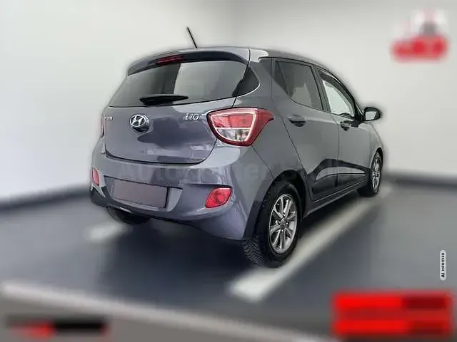 Gebraucht Hyundai i10 Trend 87 PS (63 kW) 2016 Weiß Kleinwagen