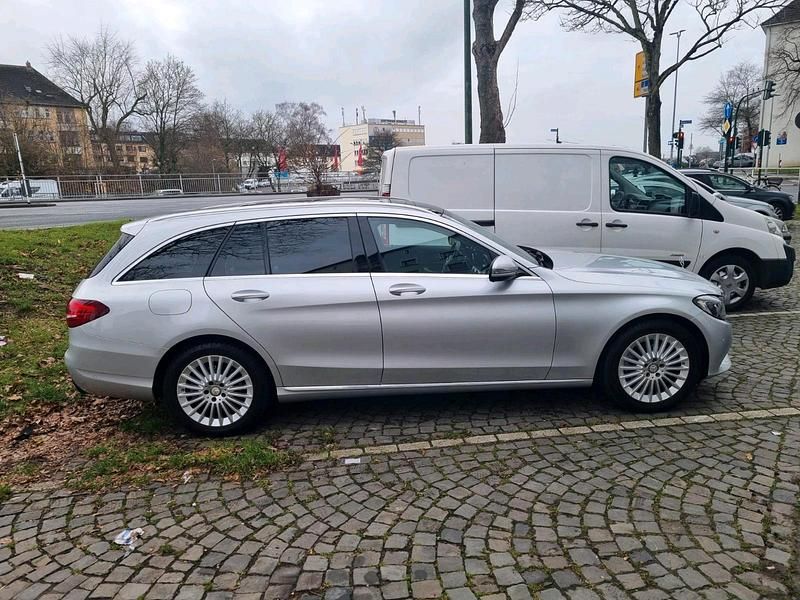 Gebraucht Mercedes C180 156 PS (114 kW) 2017 Silber Kombi