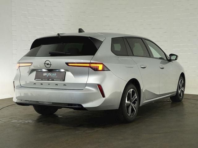 Usado Opel Astra 131 HP (96 kW) 2024 Prateado Carrinha