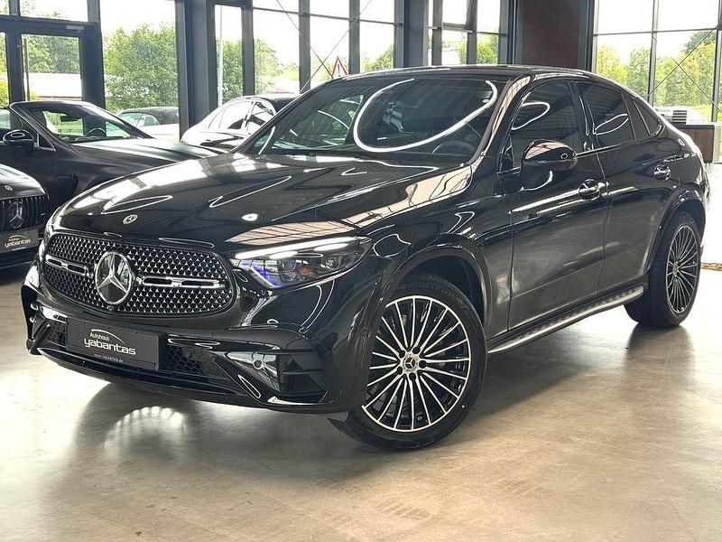 Obsidianschwarz metalliclack Gebraucht 2024 Mercedes GLC300 AMG Coupé | 68.800 € (Etwas zu teuer) - Bild 1/4