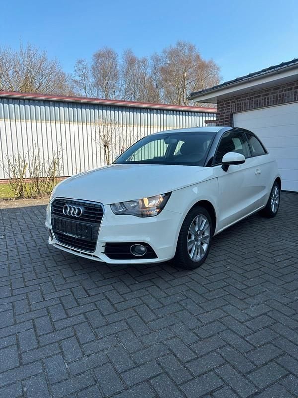Gebraucht Audi A1 Comfort 122 PS (89 kW) 2014 Weiß Kleinwagen