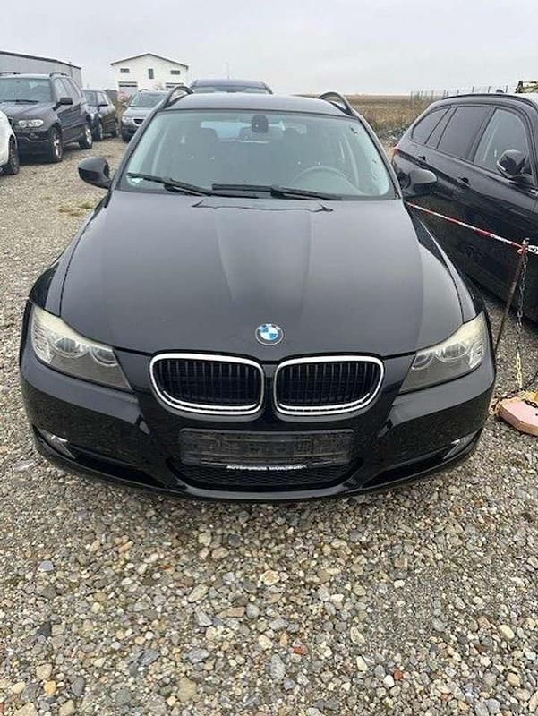 Schwarz ii Gebraucht 2009 BMW 318 Kombi | 1.350 € (Superpreis) - Bild 1/4