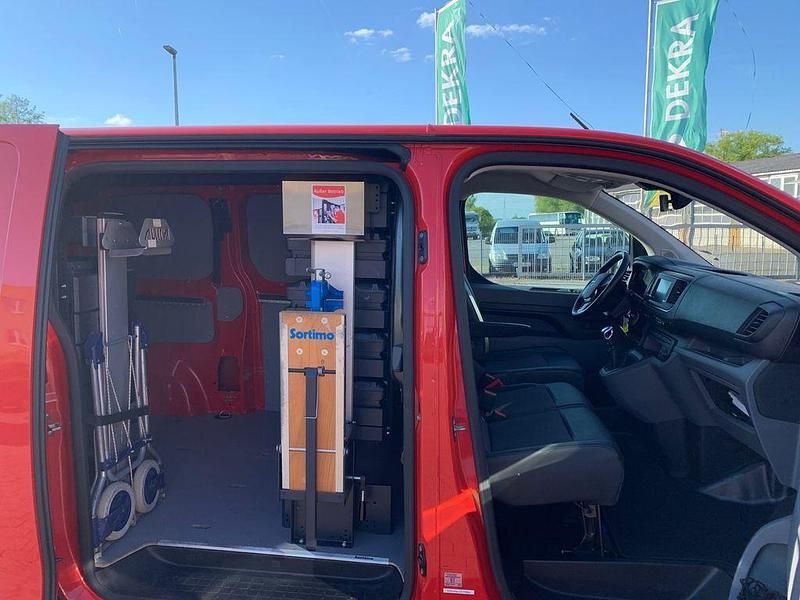 Rot Gebraucht 2020 Opel Vivaro Edition Van | 19.999 € (Fairer Preis) - Bild 1/4