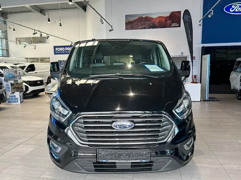 Gebraucht Ford Tourneo Custom 170 PS (125 kW) 2018 Schwarz Van
