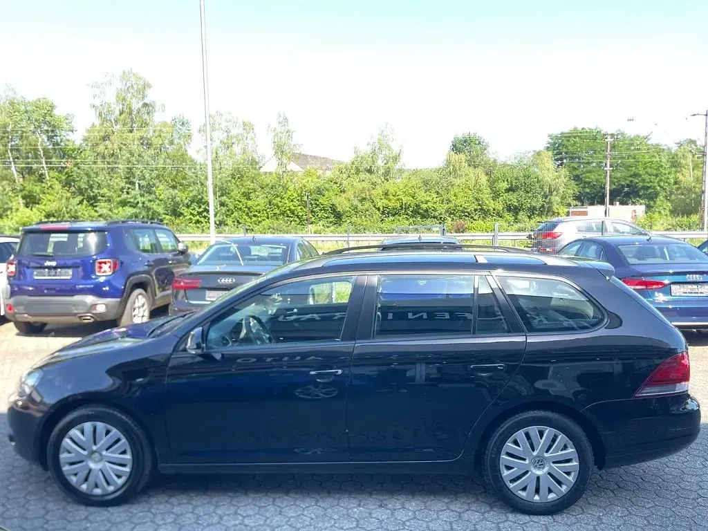 Gebraucht VW Golf VI 105 PS (77 kW) 2011 Schwarz Kleinwagen