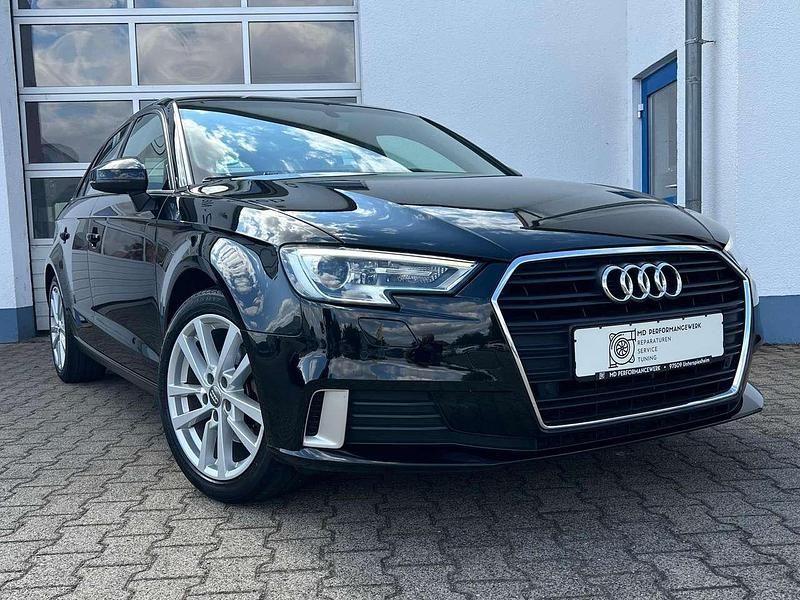 Gebraucht Audi A3 116 PS (85 kW) 2017 Brillantschwarz Limousine