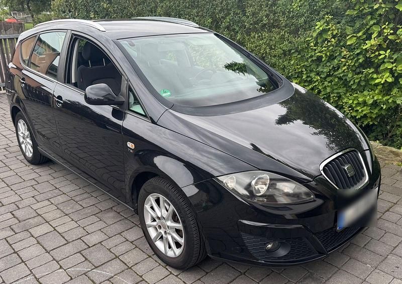 Schwarz Gebraucht 2010 Seat Altea XL Style Van / Kleinbus | 2.650 € (Guter Preis) - Bild 1/4