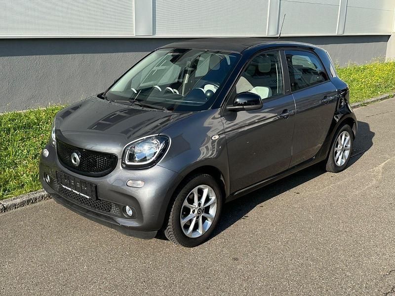 Grau Gebraucht 2015 Smart ForFour Passion Kleinwagen | 6.800 € (Fairer Preis) - Bild 1/4