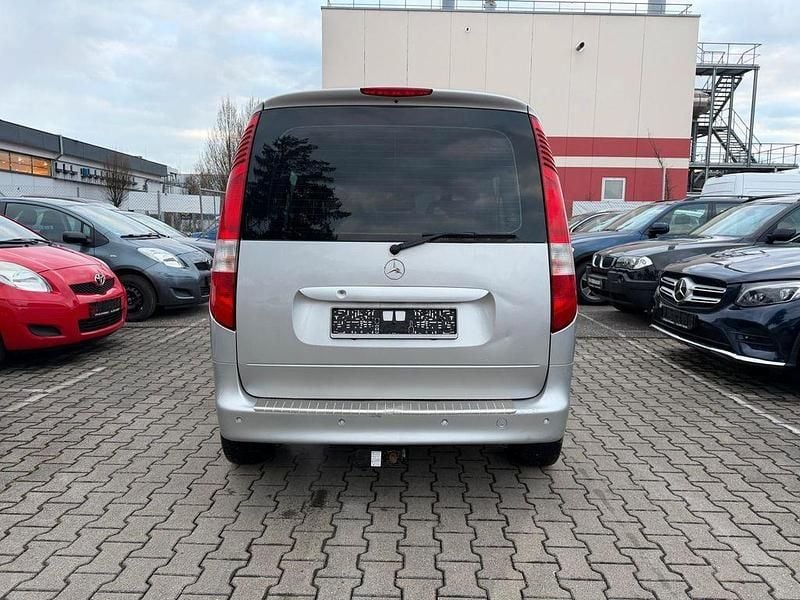 Gebraucht Mercedes Vaneo 143 PS (105 kW) 2002 Silber Van / Kleinbus
