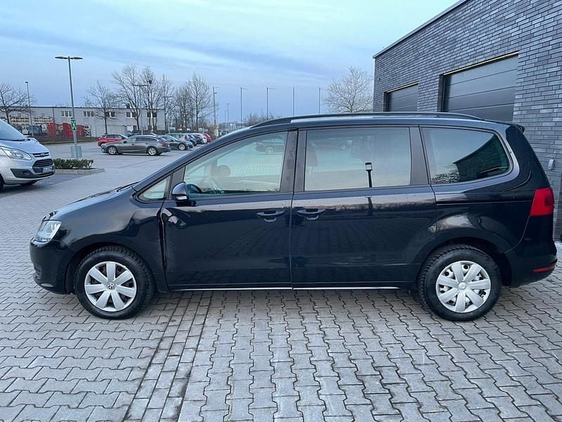 Gebraucht VW Sharan 140 PS (102 kW) 2011 Schwarz Van / Kleinbus