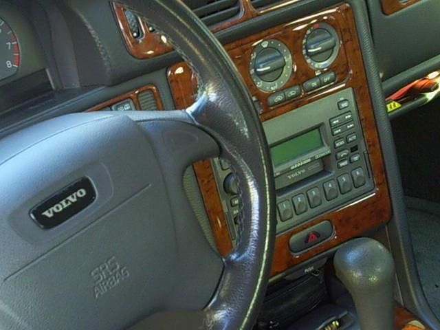 Gebraucht Volvo V70 144 PS (105 kW) 1997 Silber Kombi