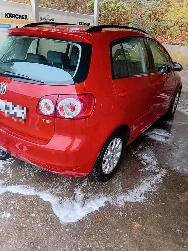 Gebraucht VW Golf V 122 PS (89 kW) 2007 Rot Limousine