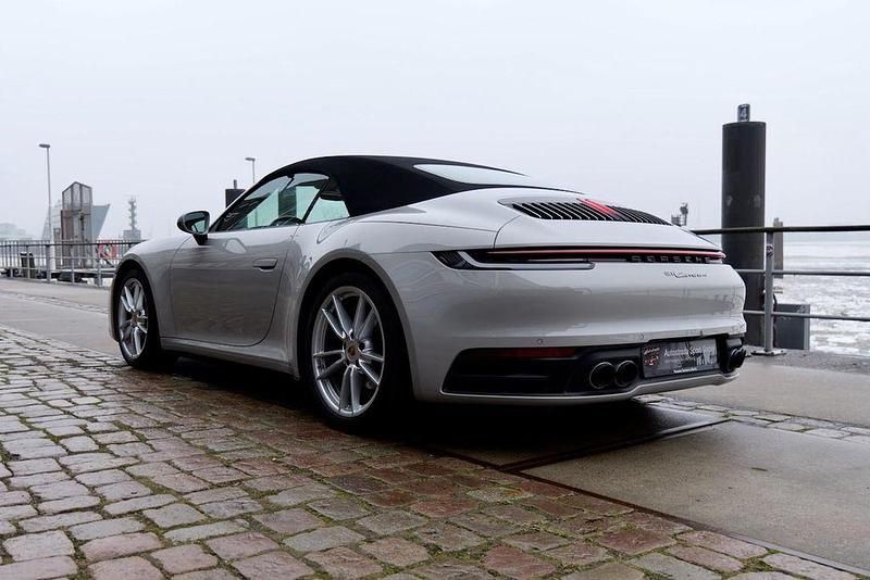 Gebraucht Porsche 911 Carrera 4 Cabriolet 385 PS (283 kW) 2024 Kreide Cabrio