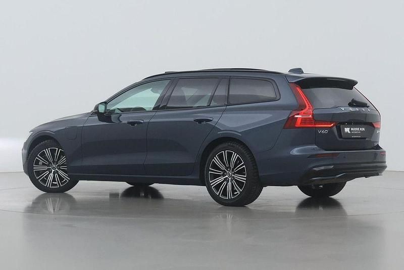 Gebraucht Volvo V60 Plus 341 PS (250 kW) 2025 Blau Kombi