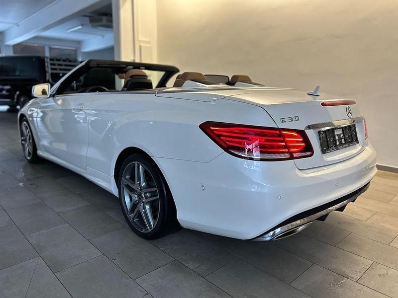 Second-hand Mercedes E300 AMG line 252 CP (185 kW) 2013 Alb Cabrio