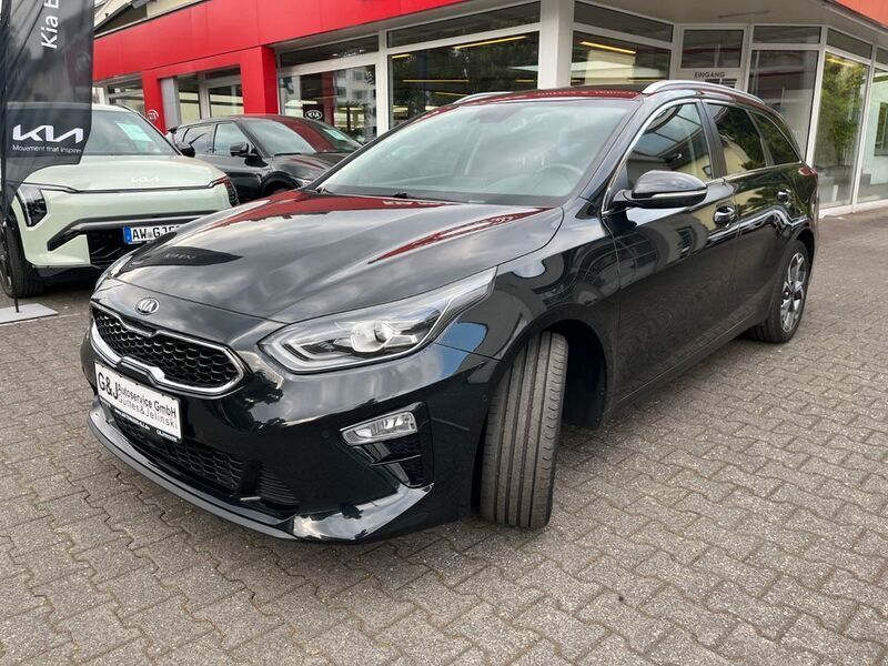 Schwarz Gebraucht 2018 Kia Ceed Sportswagon Spirit Kombi | 12.900 € (Fairer Preis) - Bild 1/4