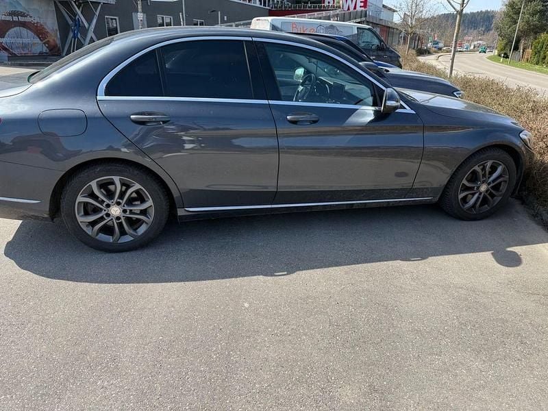 Silber Gebraucht 2014 Mercedes C250 Limousine | 18.499 € (Fairer Preis) - Bild 1/4