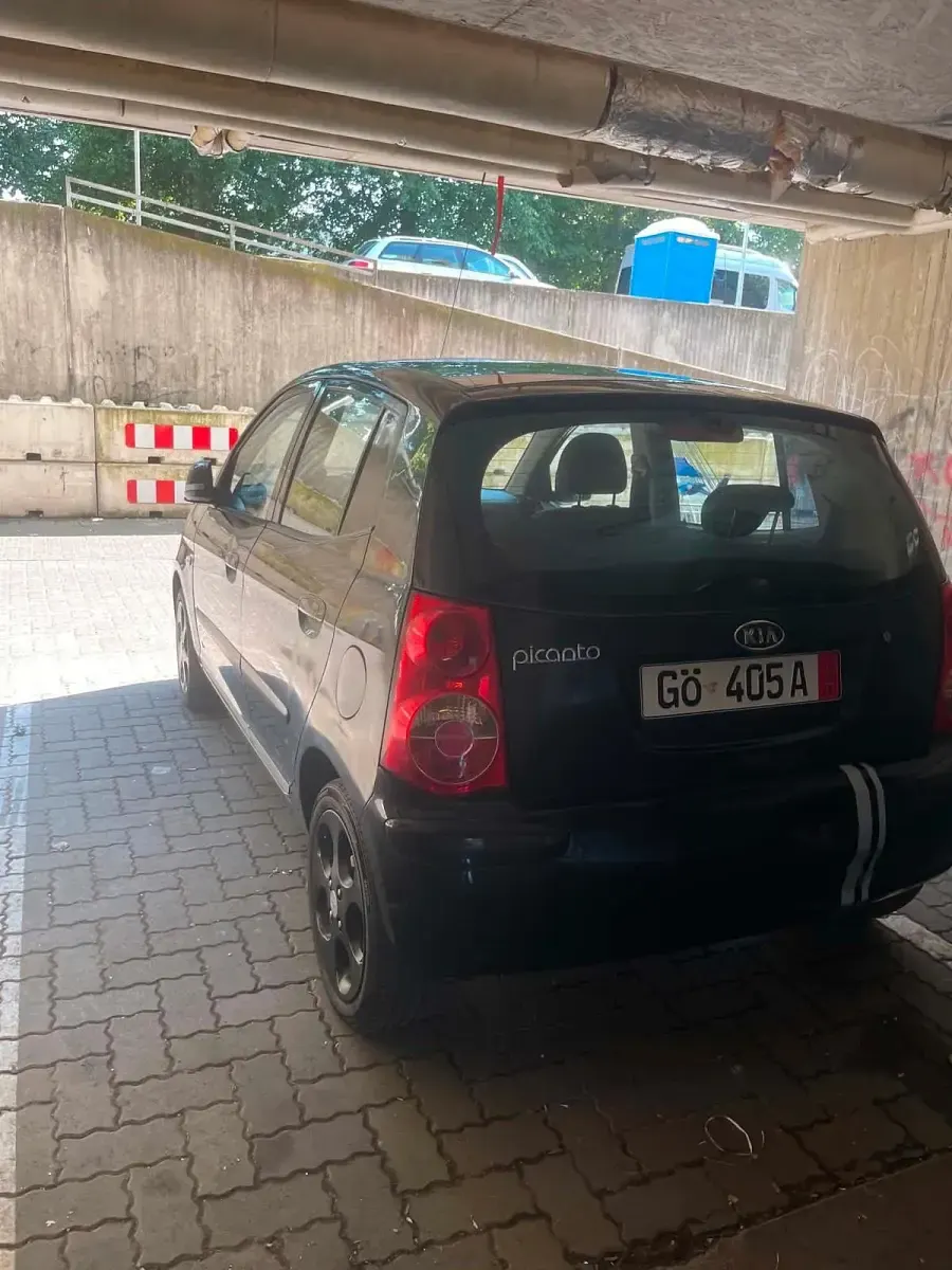 Gebraucht Kia Picanto 65 PS (47 kW) 2009 Schwarz Kleinwagen