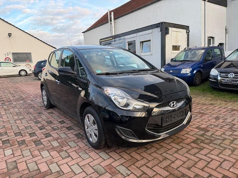 Gebraucht Hyundai ix20 Edition 90 PS (66 kW) 2012 Schwarz Kleinwagen
