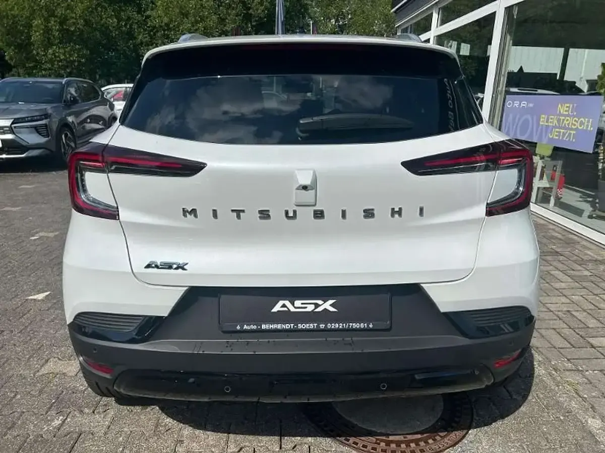 Gebraucht Mitsubishi ASX Edition 141 PS (103 kW) 2026 Himalayaweiß/onyxschwarz SUV