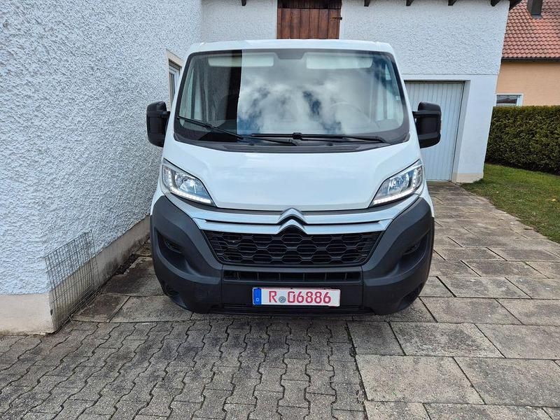 Second-hand Citroën Jumper Start 140 CP (102 kW) 2021 Alb Monovolum