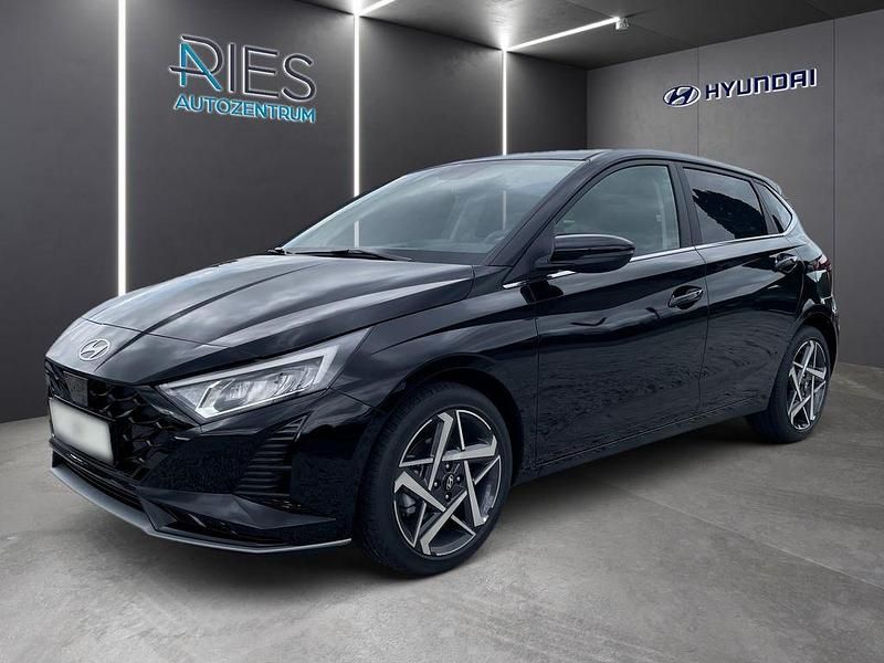 Neu Hyundai i20 Prime 99 PS (72 kW) 2025 Schwarz Limousine
