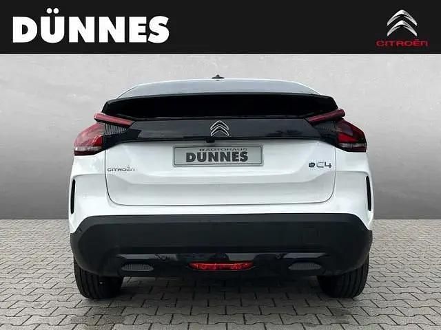 Gebraucht Citroën e-C4 100 kW (136 PS) 2022 Weiß (polarweiss) Limousine