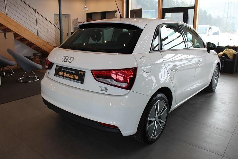 Gebraucht Audi A1 Sportback 95 PS (69 kW) 2017 Weiß Kleinwagen