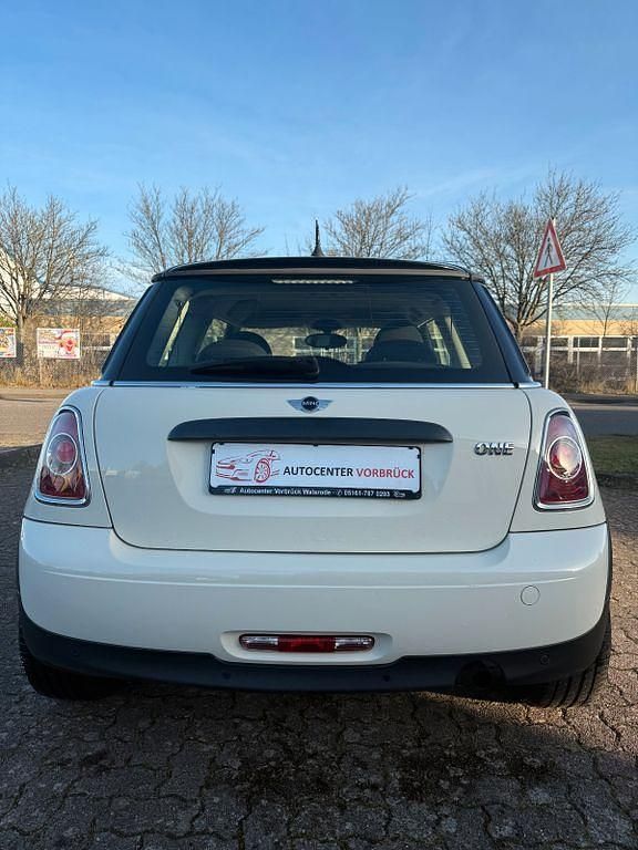 Gebraucht Mini ONE 98 PS (72 kW) 2013 Weiß Kleinwagen