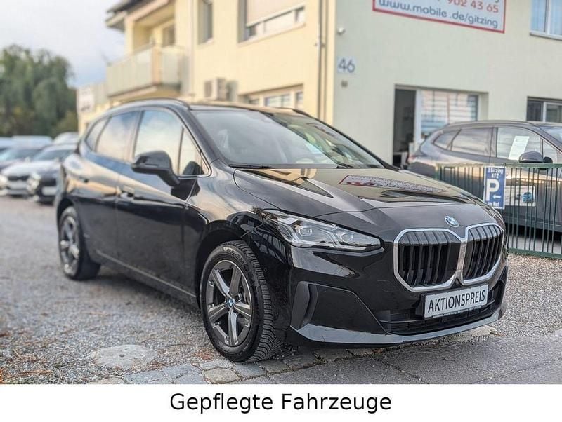 Schwarz Gebraucht 2025 BMW 220 Active Tourer Performance Van / Kleinbus | 28.999 € (Superpreis) - Bild 1/3