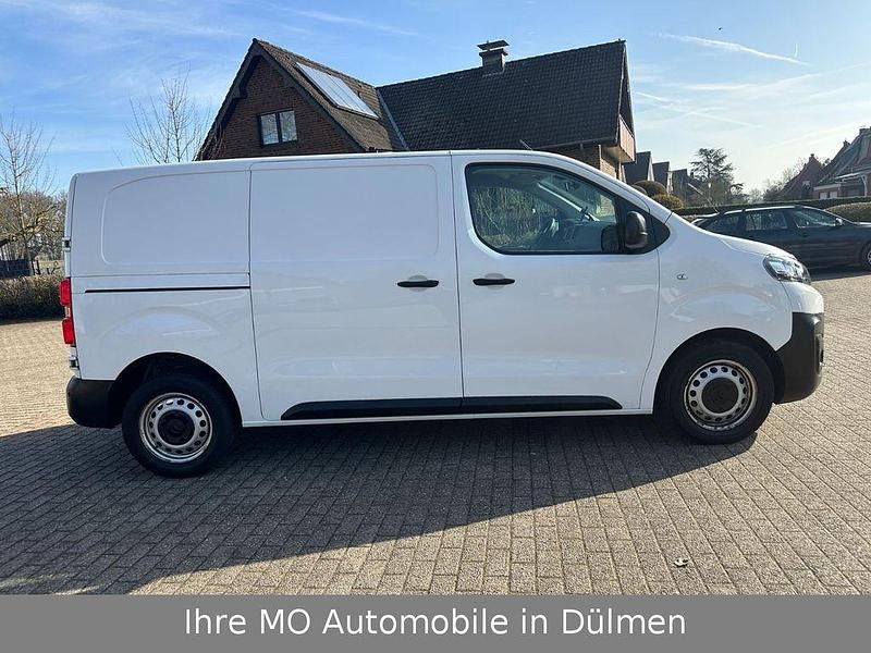 Gebraucht Citroën Jumpy 122 PS (89 kW) 2020 Weiß Van / Kleinbus