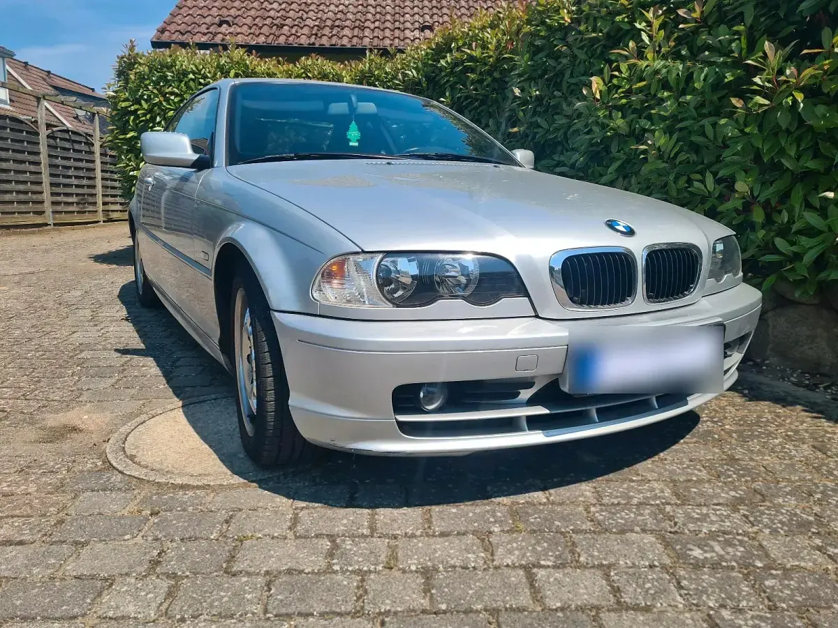 Gebraucht BMW 318 118 PS (86 kW) 2000 Silber Coupé