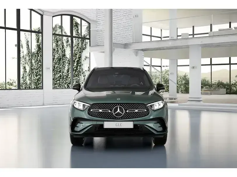 Gebraucht Mercedes GLC300 AMG 269 PS (197 kW) 2025 Silber SUV