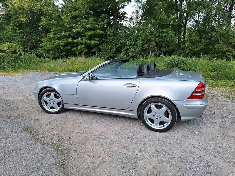 Gebraucht Mercedes SLK200 163 PS (119 kW) 2001 Silber Cabrio