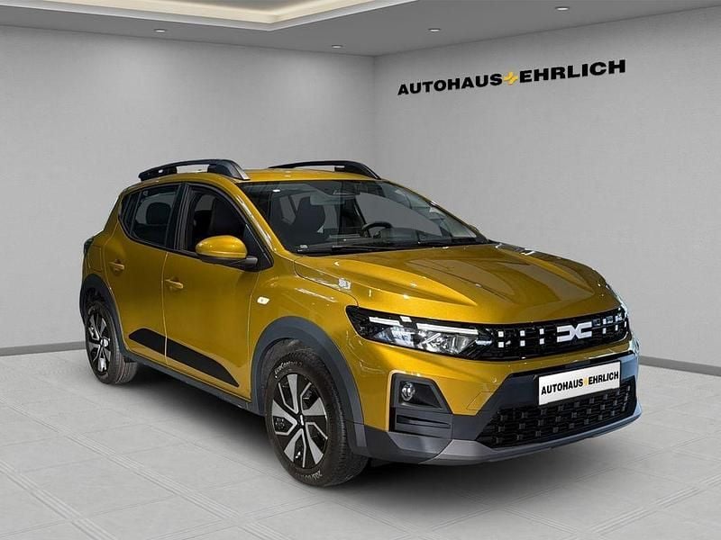 Neu Dacia Sandero Expression 110 PS (80 kW) 2026 Gelb Limousine
