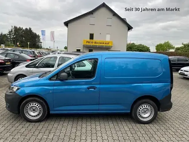 Usata VW Caddy 110 CV (80 kW) 2023 Blu Monovolume