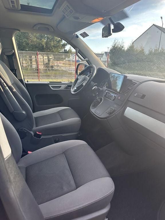 Second-hand VW T5 140 CP (102 kW) 2010 Albastru Van